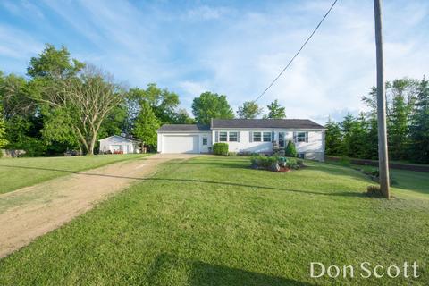 150 E Clark St, Grant, MI 49327 photo 1