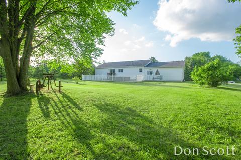 150 E Clark St, Grant, MI 49327 photo 4