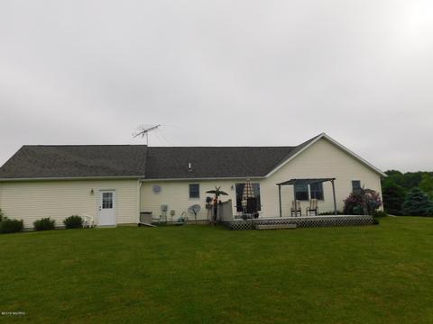 13410 E P Ave, Climax, MI 49034 photo 4