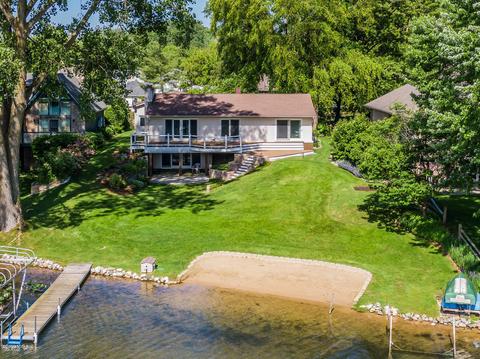 62545 Diamond View Dr, Cassopolis, MI 49031 photo 1