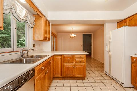 723 E North Dr, Marshall, MI 49068 photo 20