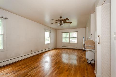 723 E North Dr, Marshall, MI 49068 photo 13