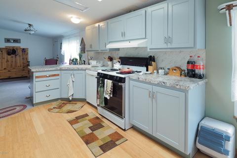 143 Heather Dr, Marshall, MI 49068 photo 8