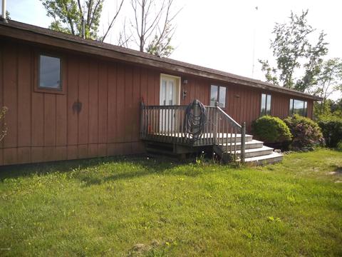 1010 E Pakes Rd, Stanton, MI 48888 photo 1