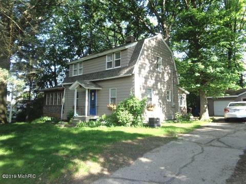 411 E Front, Buchanan, MI 49107 photo 4