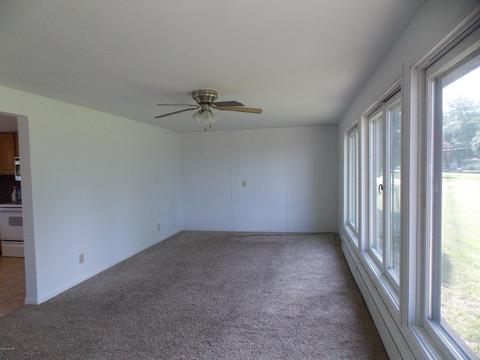 324 W Elm St, Reading, MI 49274 photo 2