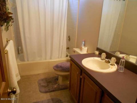 372 Lehigh Dr SE, Ada, MI 49301 photo 15