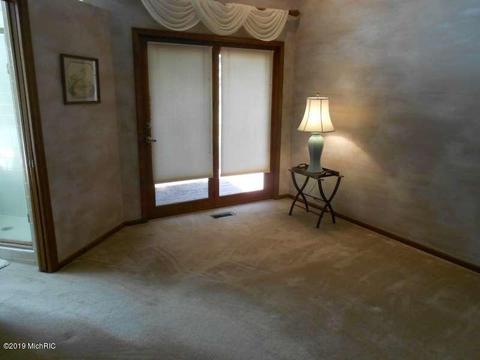 372 Lehigh Dr SE, Ada, MI 49301 photo 10
