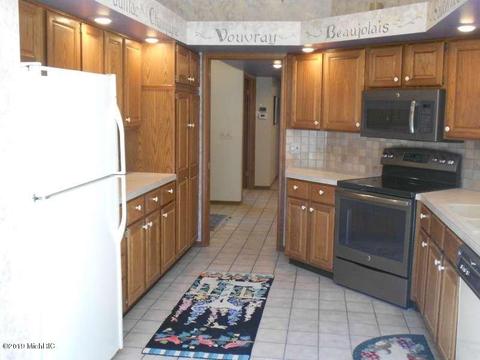 372 Lehigh Dr SE, Ada, MI 49301 photo 5