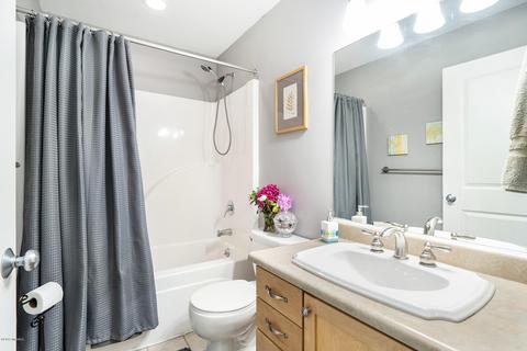 2492 Willowview Dr, Jenison, MI 49428 photo 23