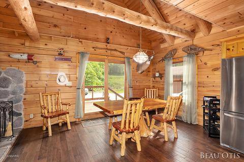 512 N Whites Bridge Rd, Belding, MI 48809 photo 17