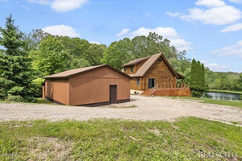 512 N Whites Bridge Rd, Belding, MI 48809 photo 33