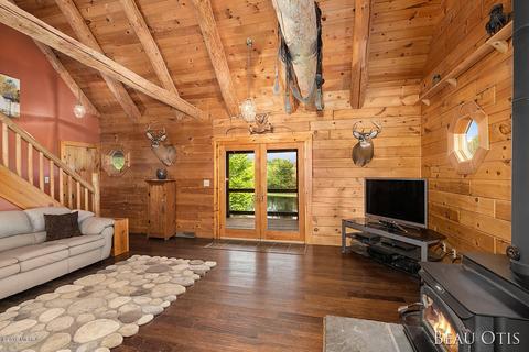 512 N Whites Bridge Rd, Belding, MI 48809 photo 9