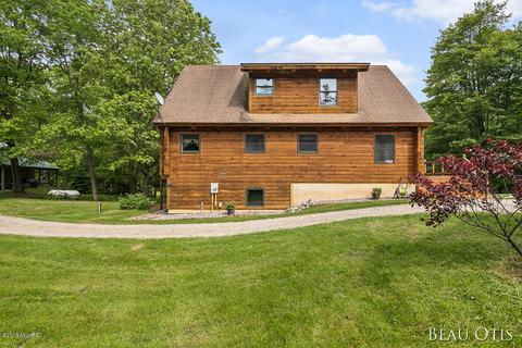 512 N Whites Bridge Rd, Belding, MI 48809 photo 36