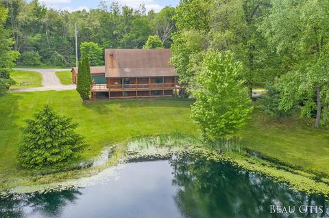 512 N Whites Bridge Rd, Belding, MI 48809 photo 2