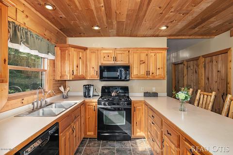 512 N Whites Bridge Rd, Belding, MI 48809 photo 12