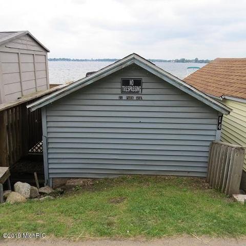 21 Park Ave, Crystal, MI 48818 photo 7