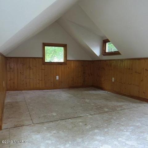 21 Park Ave, Crystal, MI 48818 photo 15
