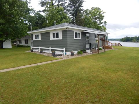 5331 Front St, Newaygo, MI 49337 photo 13