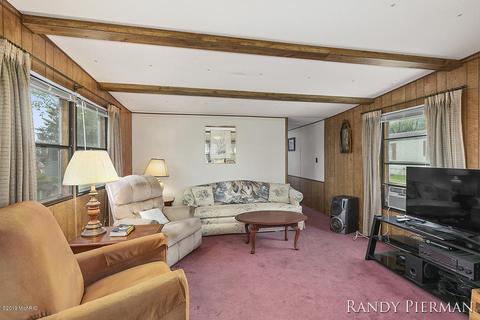 2961 N Redwing Rd, White Cloud, MI 49349 photo 3