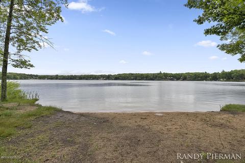 2961 N Redwing Rd, White Cloud, MI 49349 photo 27