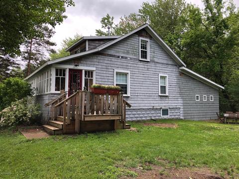 19081 174th Ave, Spring Lake, MI 49456 photo 2