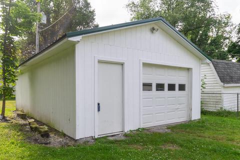 708 10th St, Three Rivers, MI 49093 photo 19