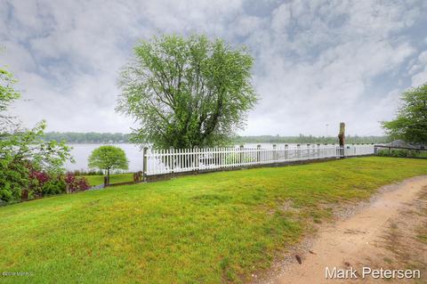 711 Thompson Dr, Stanton, MI 48888 photo 21