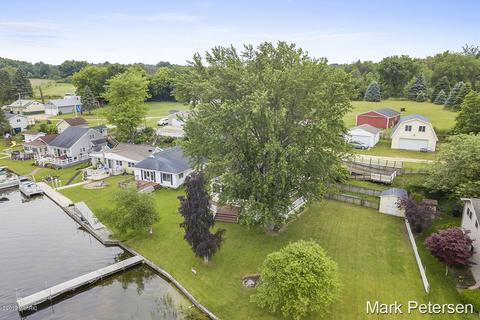 711 Thompson Dr, Stanton, MI 48888 photo 33
