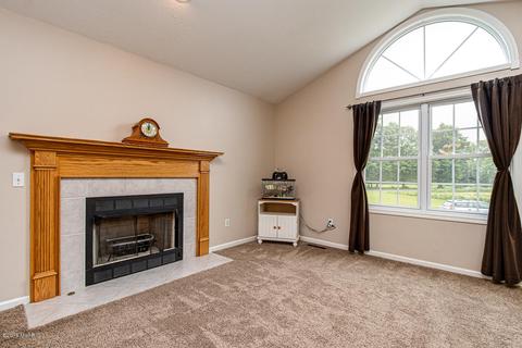 2775 Eckert Rd, Freeport, MI 49325 photo 4