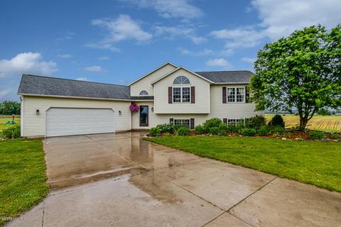 2775 Eckert Rd, Freeport, MI 49325 photo 1