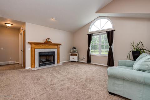 2775 Eckert Rd, Freeport, MI 49325 photo 3