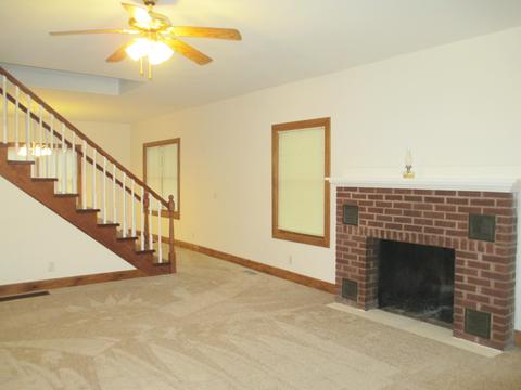 404 E 3rd St, Lawton, MI 49065 photo 5