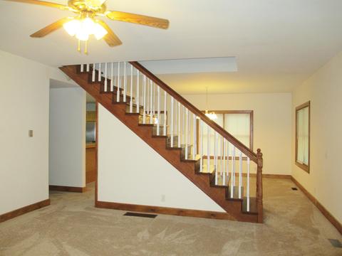 404 E 3rd St, Lawton, MI 49065 photo 6
