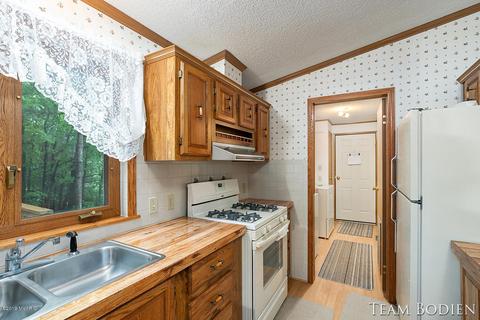 11015 Ware Rd, Lowell, MI 49331 photo 6
