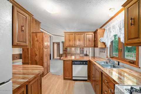 11015 Ware Rd, Lowell, MI 49331 photo 8