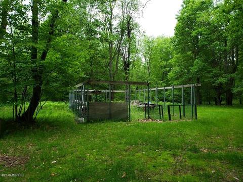 6067 E 2 Mile Rd, White Cloud, MI 49349 photo 8