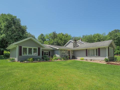 2211 Baseline Rd, Augusta, MI 49012 photo 1