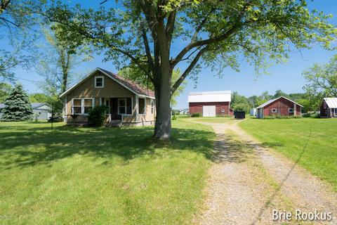 1652 W Sidney Rd, Sidney, MI 48885 photo 2