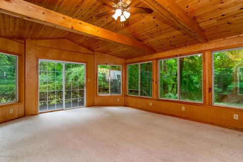 725 S 3rd St, Niles, MI 49120 photo 9