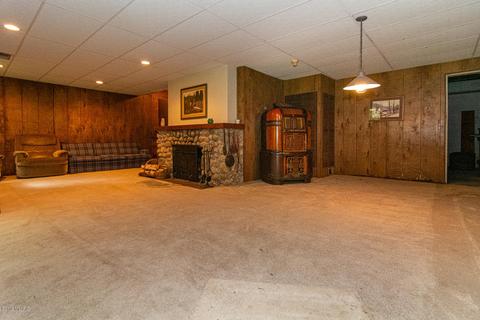 725 S 3rd St, Niles, MI 49120 photo 33