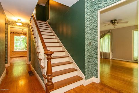 725 S 3rd St, Niles, MI 49120 photo 4