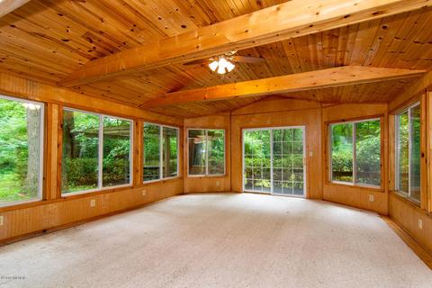 725 S 3rd St, Niles, MI 49120 photo 8