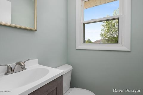 2130 Pine St, Jenison, MI 49428 photo 14