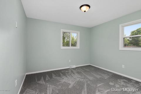 2130 Pine St, Jenison, MI 49428 photo 12