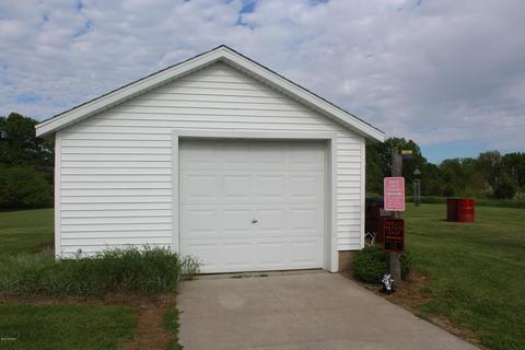 6492 E Stanton Rd, Stanton, MI 48888 photo 7