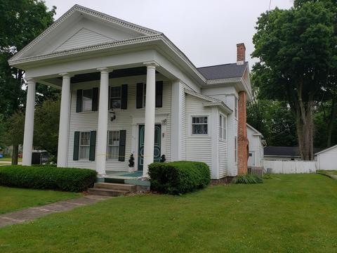 415 Centreville Rd, Constantine, MI 49042 photo 3