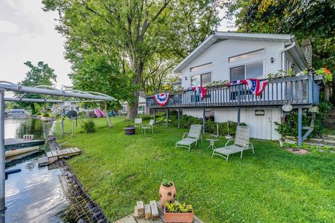 10161 Lucas Rd, Three Rivers, MI 49093 photo 1