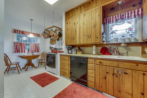 10161 Lucas Rd, Three Rivers, MI 49093 photo 3