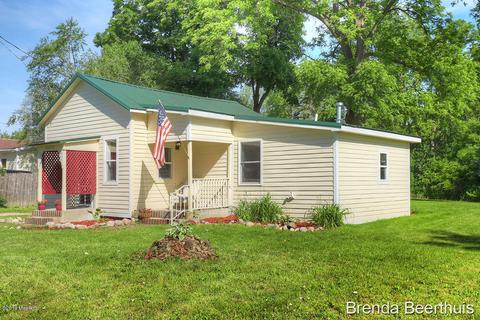 11711 Old Belding Rd NE, Belding, MI 48809 photo 2